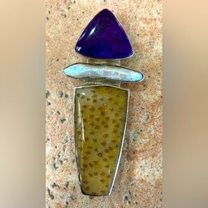 Sugalite/Pearl/Fossilized Palm Wood pendant/pin